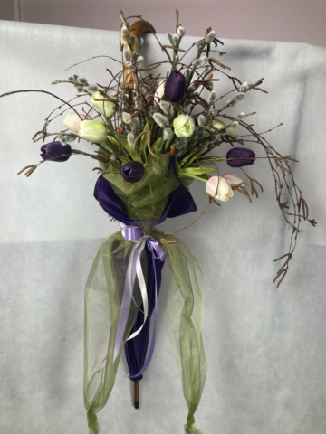 Viruló lila esernyő - mutatós, elegáns tartós tulipáncsokor kopogtató 