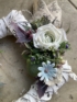 Kép 5/5 - Vintage stílusú, fehér indás fakeretes, pasztell virágdísz tökösítve