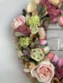 Kép 3/4 - Tulipános-rózsás, síkalapos tavaszi kopogtató 