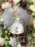 Kép 2/4 - Derűs Rózsika romantikus pasztell virágkoszorúja