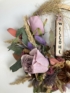 Kép 4/4 - Welcome feliratos, lila rózsás, fakarikás, terméses ajtódísz 