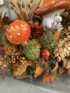 Kép 4/4 - Gombászó Manó - természetes alapanyagokkal, különböző növényi részekkel gazdagon díszített tartós asztaldísz 