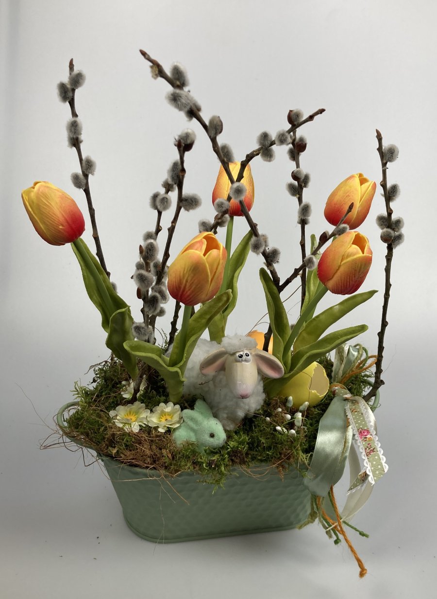 Öribari(k) - sárgásnarancsos tulipános, baris-nyuszis tavaszi tartós asztaldísz